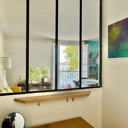 Apartament River View, Charming Furnished 2-bedroom Agde